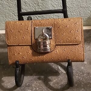 GUESS Wallet